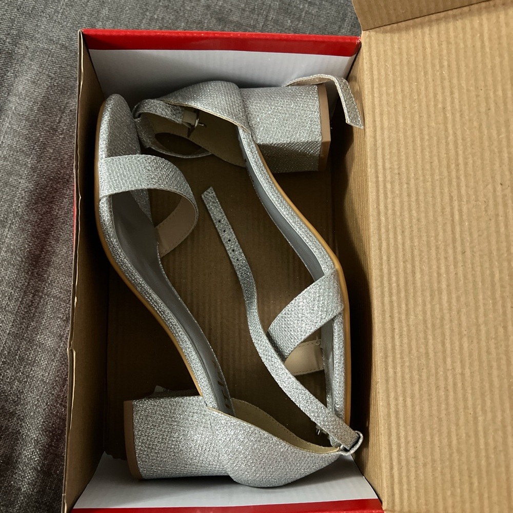 Elegant Silver Women's Sandals